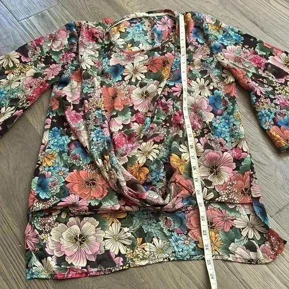 Flint & Moss | Colourful floral long bell sleeve blouse - Picture 7 of 13